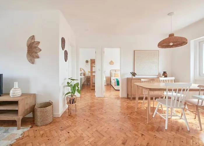 Beato Tagus River View דירה